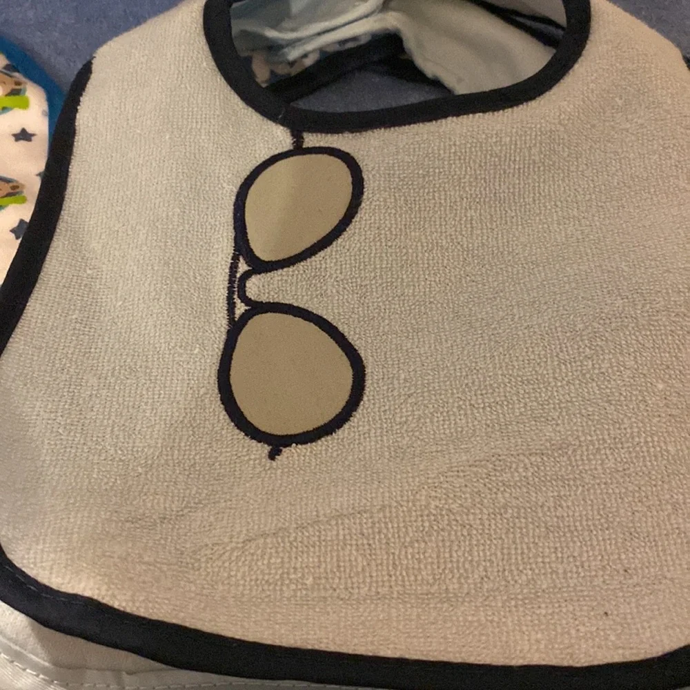 5 Baby Bibs